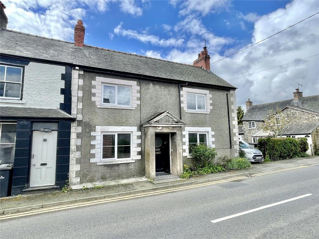 Penybontfawr, Powys, SY10 3 bed end of terrace house for sale £175,000
