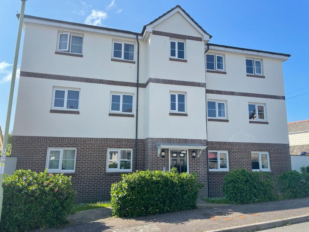 Buckland Close, Bideford, EX39 2 bed flat £725 pcm (£167 pw)