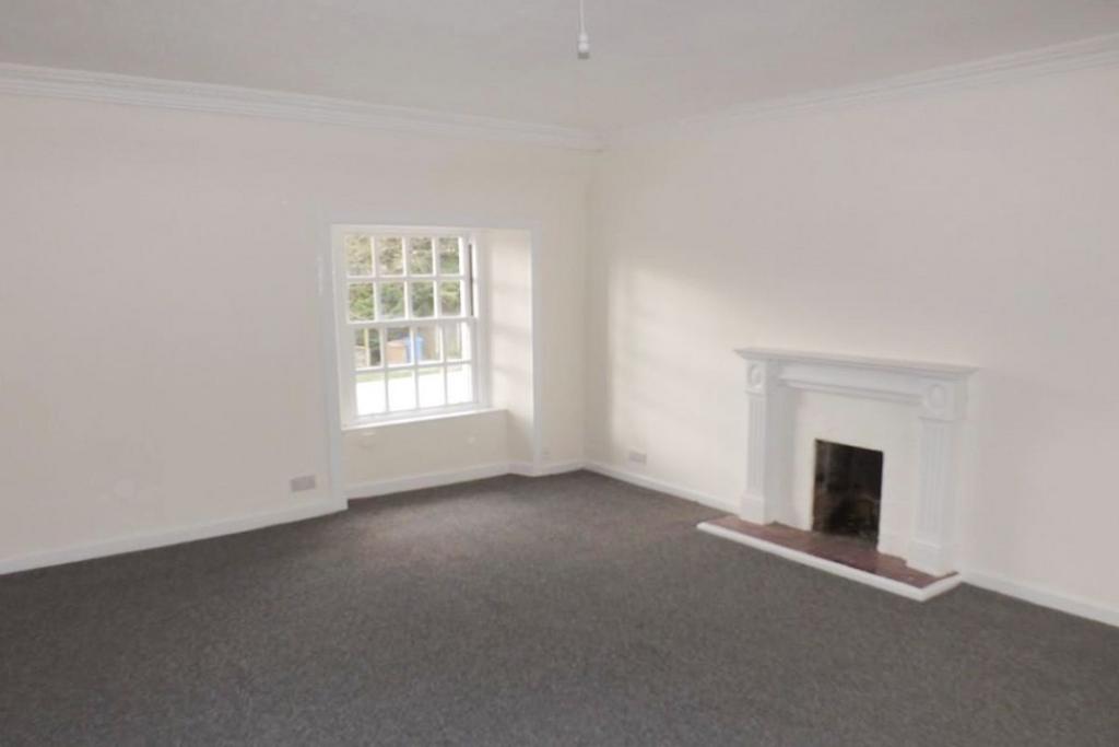 Main Street, Robert Burns Cottage, Ochiltree, Ayrshire KA18 3 bed semidetached house £56,000