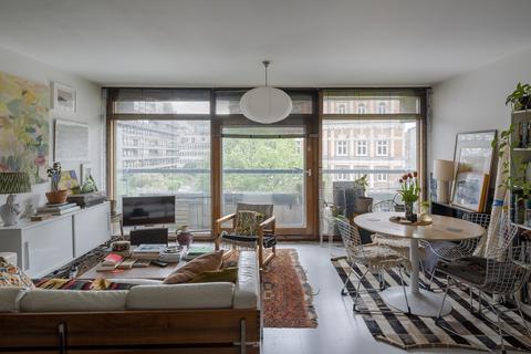 Studio to rent - Breton House, Barbican, London, EC2Y