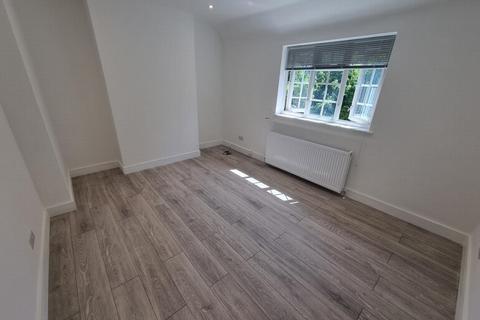 2 bedroom flat to rent, Derby Lodge, East End Road, N3