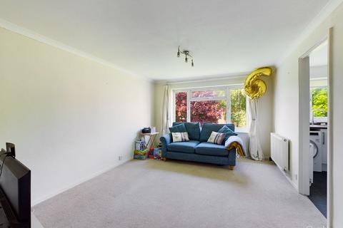 84 Middlefields, Croydon, CR0 9LG