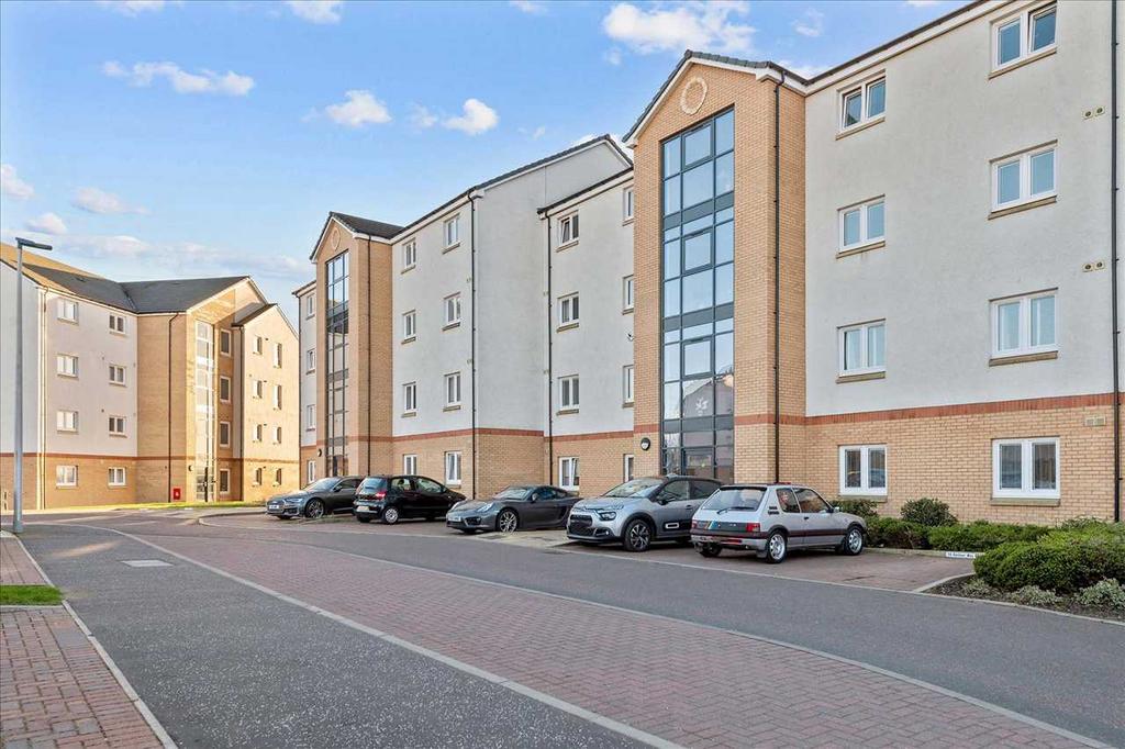Harbour Way, Harbour View, Alloa 2 bed apartment £159,000