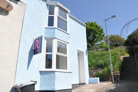 3 bedroom end of terrace house to rent, Gilbert Street, Holyhead