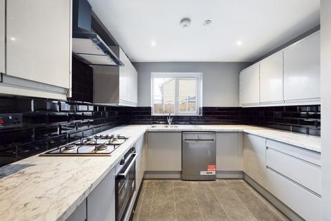 undefined, The Spinney, High Wycombe, Buckinghamshire, HP11 1QE