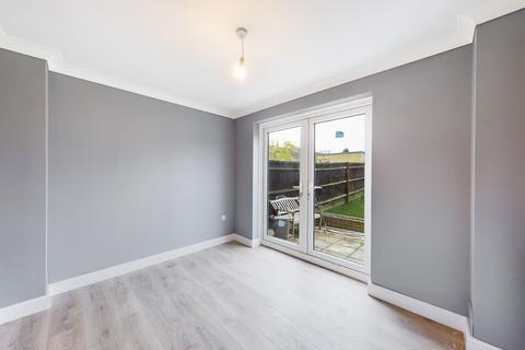 undefined, The Spinney, High Wycombe, Buckinghamshire, HP11 1QE