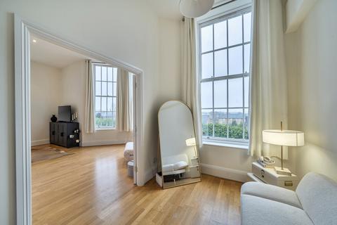 3 bedroom apartment for sale, Royal Drive, Southgate, London, N11