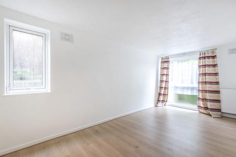 undefined, Nether Street, North Finchley, London, N12
