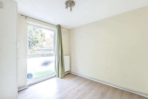 undefined, Nether Street, North Finchley, London, N12