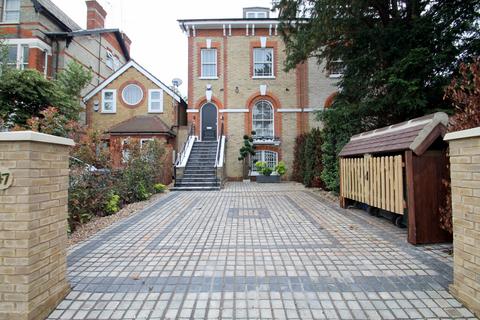 5 bedroom semi-detached house for sale, Station Road, Barnet, New Barnet, Hertfordshire, EN5