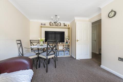 13 Alice Close, New Barnet, Barnet, EN5 1PB