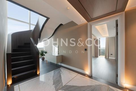 3 bedroom penthouse to rent, Maine Tower, Canary Wharf, London, E14