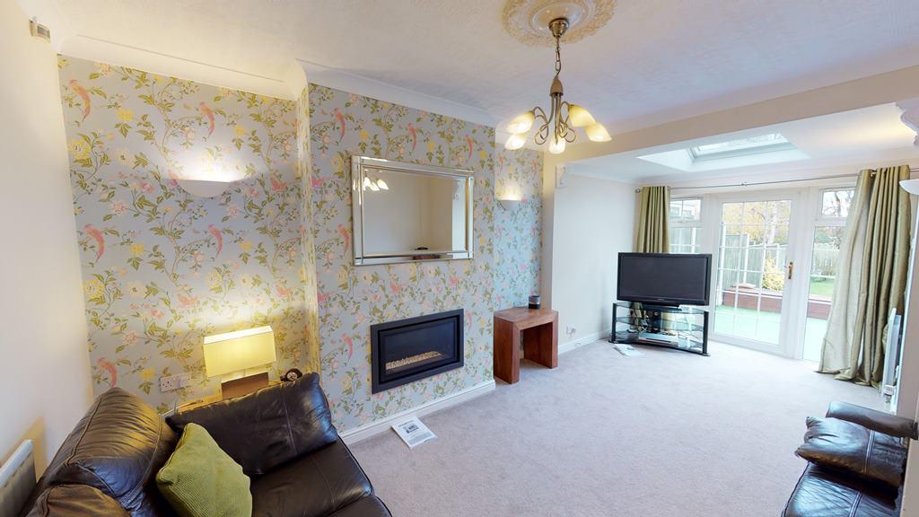Lincoln Avenue, Clayton, NewcastleunderLyme, ST5 4 bed semidetached