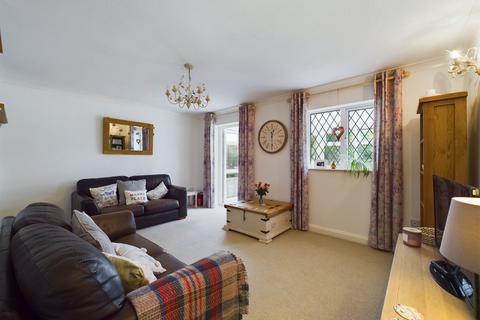 3 Ashleworth Gardens, Quedgeley, Gloucester, GL2 4WU