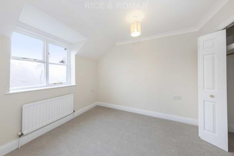 2 bedroom retirement property for sale - Ewell Court Avenue, Epsom KT19