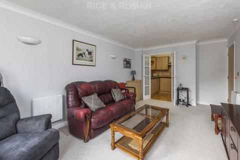 1 bedroom retirement property for sale - The Grove, Epsom KT17