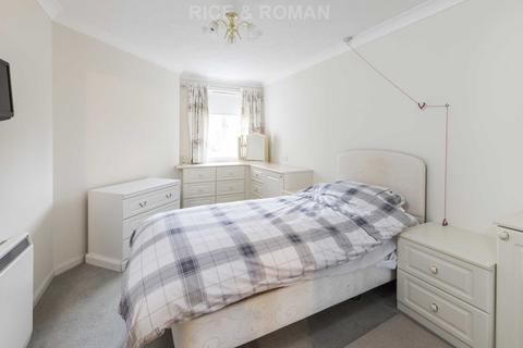 1 bedroom retirement property for sale - Epsom Road, Epsom KT17