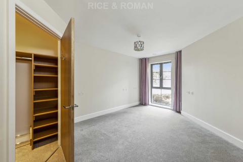 1 bedroom retirement property for sale, Kingston Road, London SW20