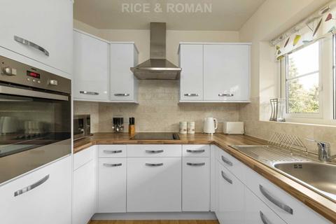 1 bedroom retirement property for sale - Churchfield Road, Walton On Thames KT12