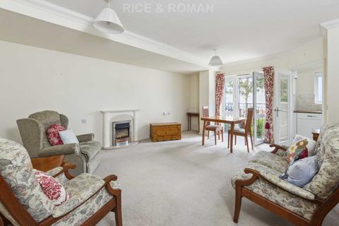 1 bedroom retirement property for sale - Laleham Road, Shepperton TW17