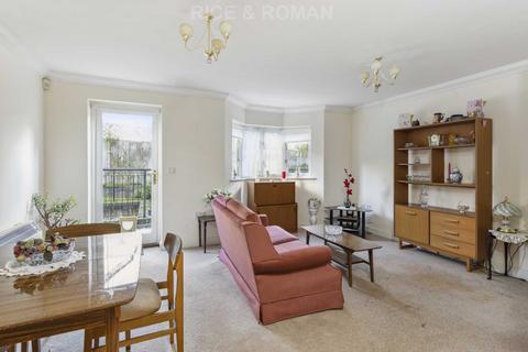 2 bedroom retirement property for sale, Bridge Street, Walton On Thames KT12