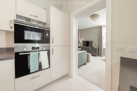 2 bedroom retirement property for sale, Twickenham Road, Isleworth TW7