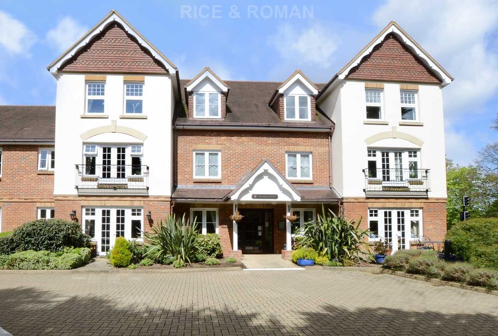 Epsom Road, Leatherhead KT22 2 bed retirement property for sale £275,000
