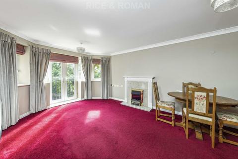 2 bedroom retirement property for sale, Manor Road North, Esher KT10