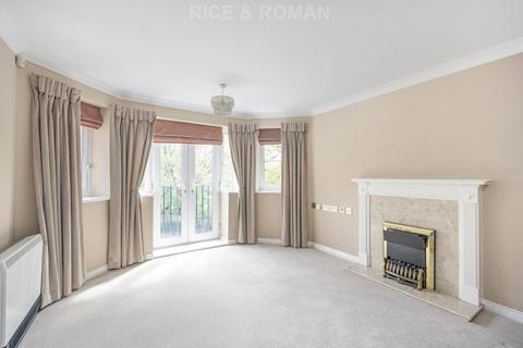 2 bedroom retirement property for sale, Manor Road North, Esher KT10