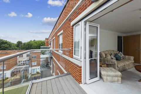 2 bedroom retirement property for sale - Lynwood Village, Ascot SL5