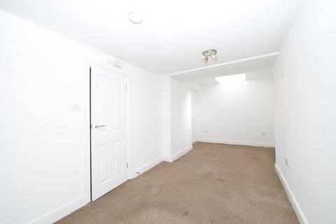 Flat 7, 27 - 31 High Street, Dover, CT16 1FB