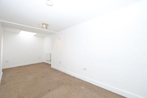 Flat 7, 27 - 31 High Street, Dover, CT16 1FB