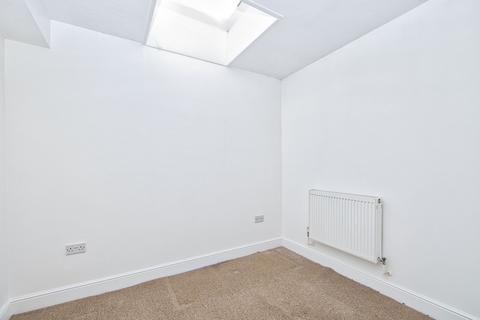 Flat 7, 27 - 31 High Street, Dover, CT16 1FB