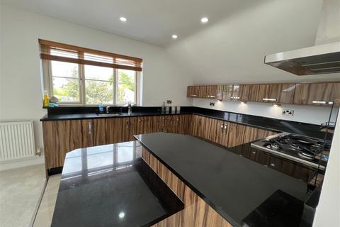 9, Keresforth House Dark Lane, Barnsley, S70 6RZ
