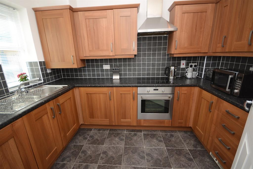 North Main Court, South Shields 3 bed end of terrace house for sale £