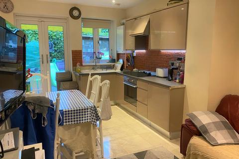 71 Devonshire Road, London, E16 3NL