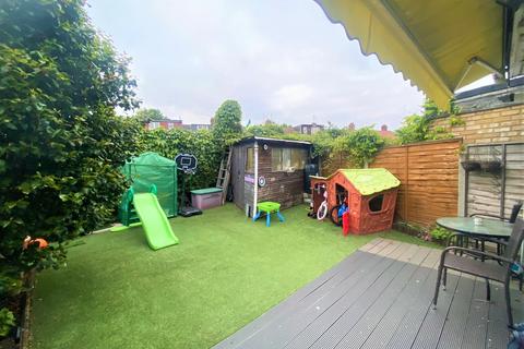 71 Devonshire Road, London, E16 3NL