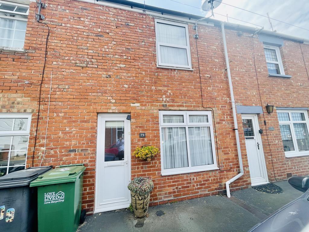 Longstone Road, Eastbourne BN22 2 bed terraced house for sale £239,950