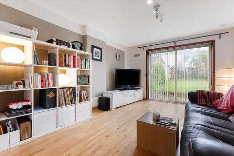 15 Gamrie Drive, Glasgow, G53 7BD