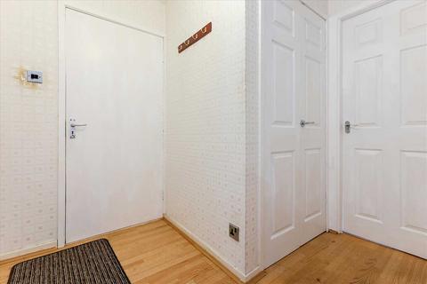 15 Gamrie Drive, Glasgow, G53 7BD