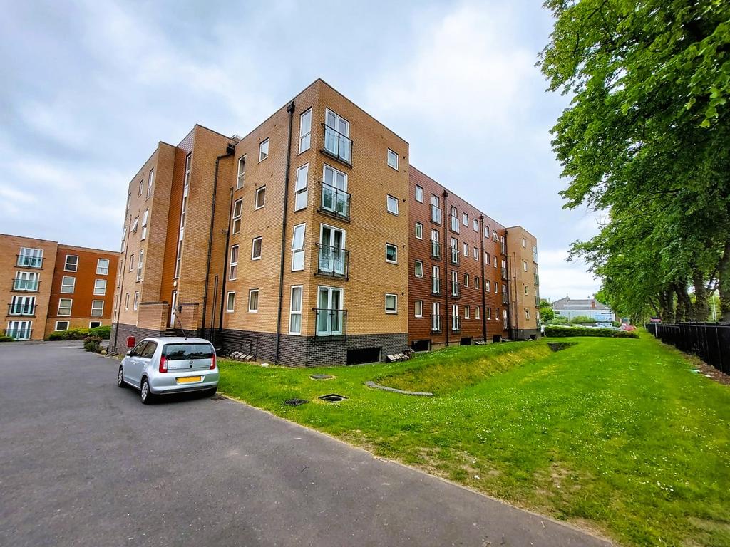 Pavilion Close, Leicester LE2 2 bed apartment £925 pcm (£213 pw)