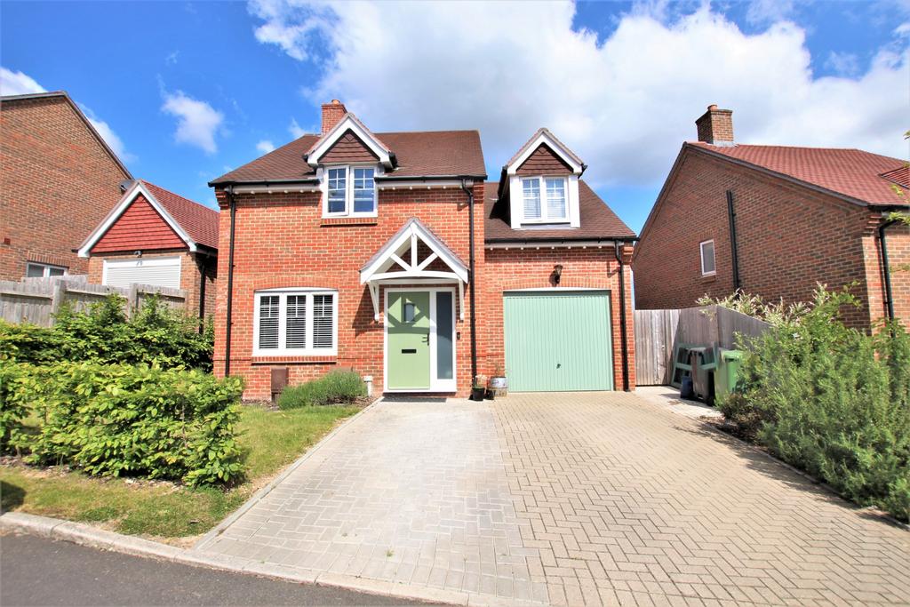 BROOKWOOD CRESCENT, LOVEDEAN 3 bed detached house for sale £485,000