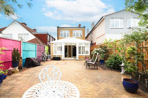 5 bedroom detached house for sale, Langley Avenue, Worcester Park