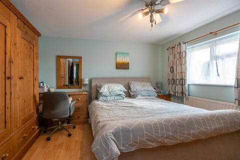 202 Boxted Road, Hemel Hempstead, HP1 2QT