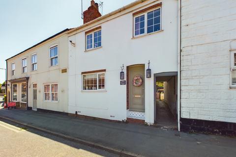 3 bedroom terraced house for sale - Middle Street, Nafferton, YO25 4JS