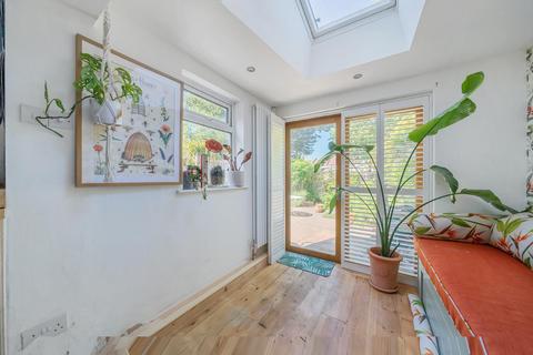 13 Great Elms Road, Bromley, BR2 9NE
