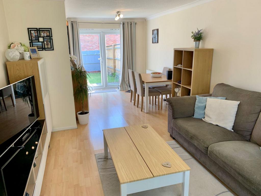 Lounge/dining room