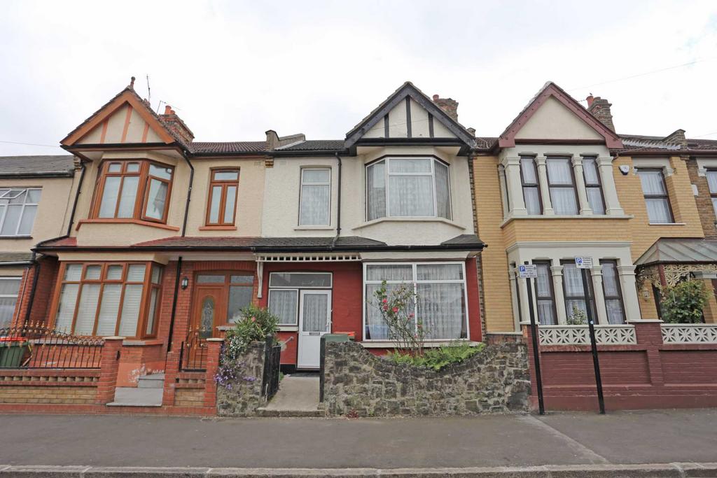 Caulfield Road, East Ham, E6 4 bed terraced house £2,500 pcm (£577 pw)