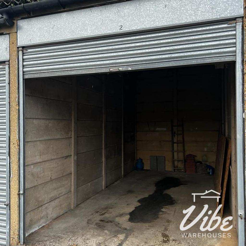 Tennyson Drive, Basildon SS13 Garage to rent £83 pcm (£19 pw)