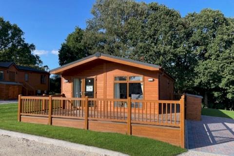 2 bedroom lodge for sale, Homestead Lake Country Park, , Thorpe Road CO16